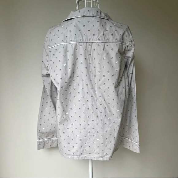 Figs Heart Gray Lounge Top novelty print long sleeve button up Size M - Picture 3 of 8